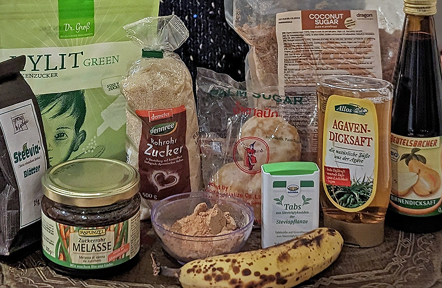 Die besten Alternativen zu Zucker. Womit süßte ich am besten? Banane? Stevia? Rohrzucker? Agavendicksaft? Kokosblütenzucker? Birnendicksaft? Die besten Alternativen zu Zucker. Womit süßte ich am besten? Banane? Stevia? Rohrzucker? Agavendicksaft? Kokosblütenzucker? Birnendicksaft?